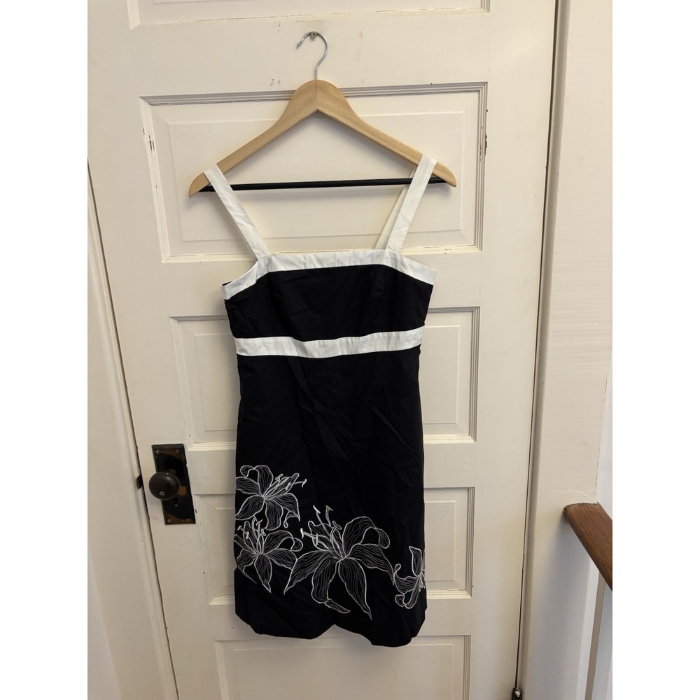 Ann Taylor Black Cotton‎ Fit and Flare Dress Embroidered Floral Lined Y2K Size 0